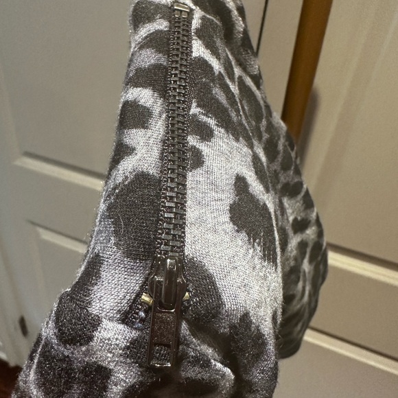 Black Leopard Print Open-Front Sweater with zip up over shoulder. - Picture 5 of 12